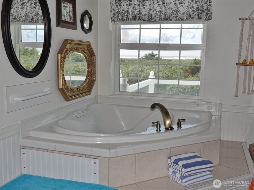 Property photo for 855 Ocean Shores Boulevard NW #203, Ocean Shores photo 19