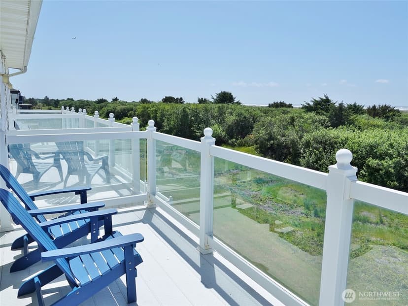 Property photo for 855 Ocean Shores Boulevard NW #203, Ocean Shores photo 4