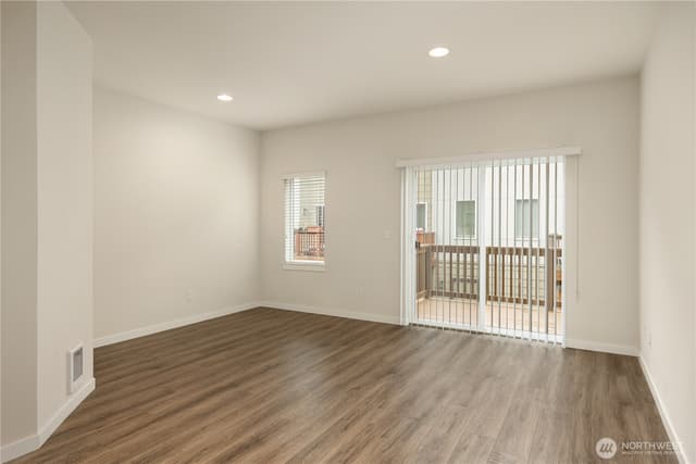 Property photo for 2020 129th Place SW #C, Everett photo 3