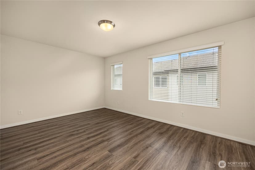 Property photo for 2020 129th Place SW #C, Everett photo 8