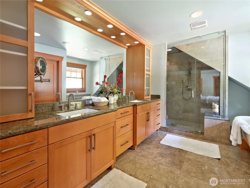 Property photo for 16931 Cedar Grove Rd. SE, Maple Valley photo 30