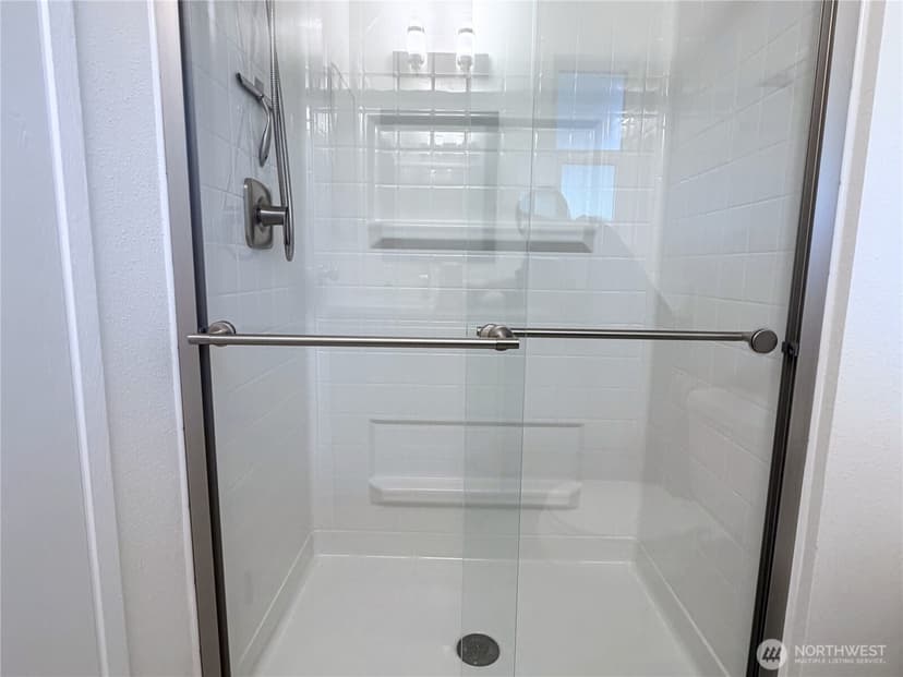 Property photo for 725 141st Place NE #4, Bellevue photo 16