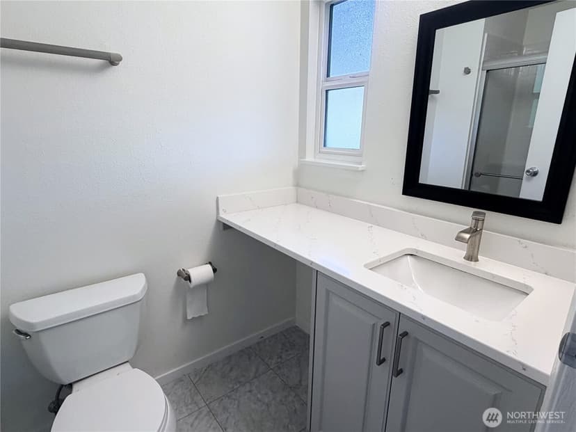Property photo for 725 141st Place NE #4, Bellevue photo 15