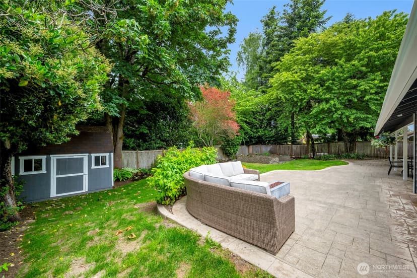 Property photo for 7928 SE 76th Street, Mercer Island photo 25