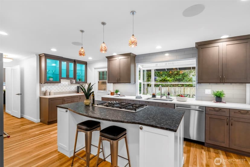 Property photo for 7928 SE 76th Street, Mercer Island photo 16