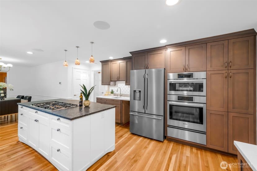 Property photo for 7928 SE 76th Street, Mercer Island photo 14