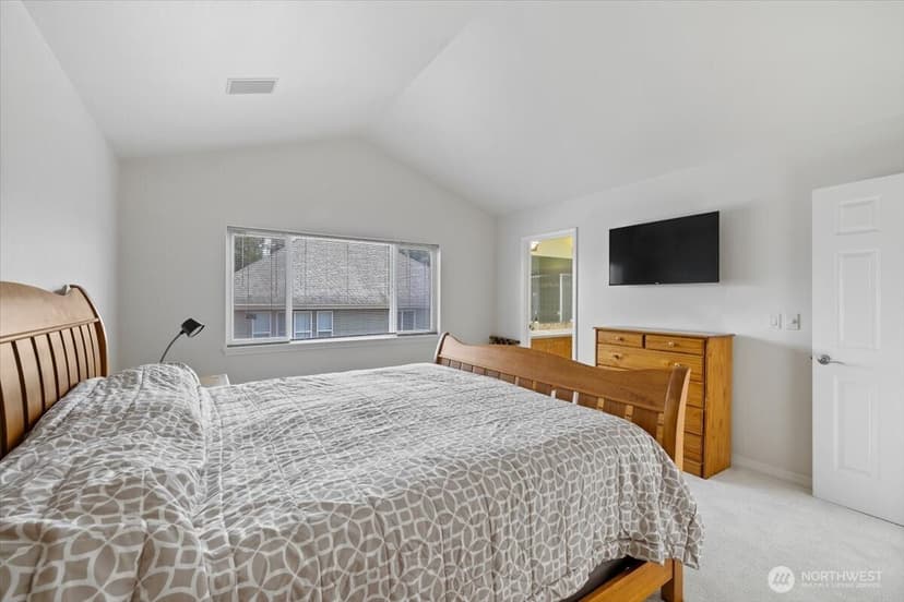 Property photo for 21612 129th Avenue SE, Kent photo 18