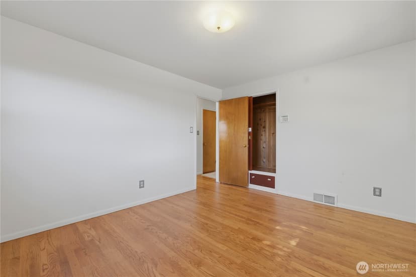 Property photo for 2210 N Mason Avenue, Tacoma photo 25