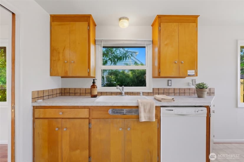 Property photo for 2210 N Mason Avenue, Tacoma photo 15