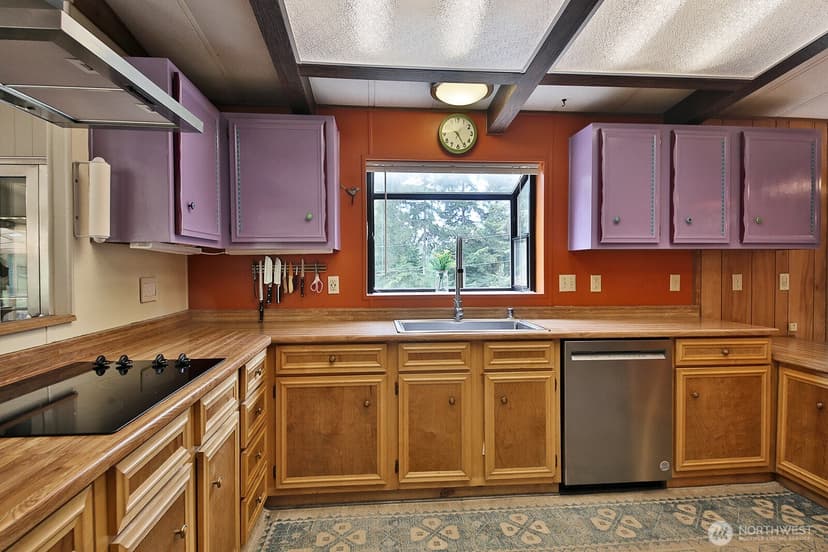 Property photo for 5214 Lakeside Drive, Langley photo 16