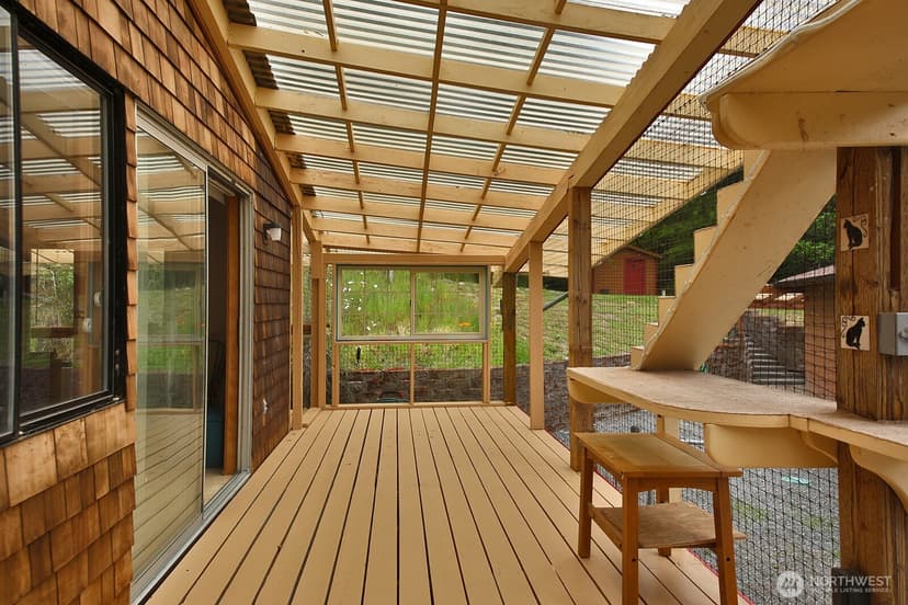 Property photo for 5214 Lakeside Drive, Langley photo 33
