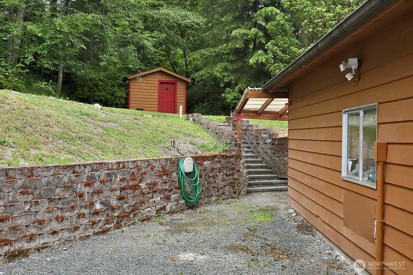 Property photo for 5214 Lakeside Drive, Langley photo 5