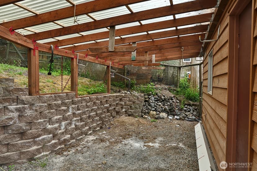 Property photo for 5214 Lakeside Drive, Langley photo 6