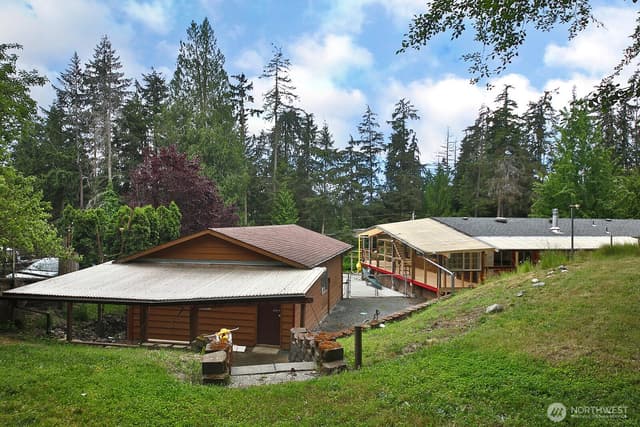 Property photo for 5214 Lakeside Drive, Langley photo 4