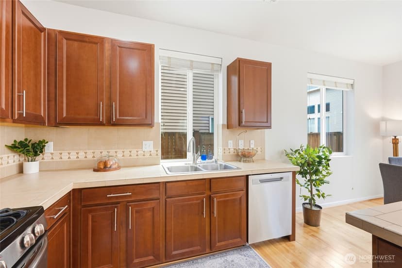 Property photo for 12716 12th Avenue SE, Everett photo 15