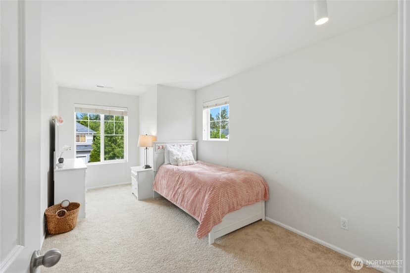 Property photo for 12716 12th Avenue SE, Everett photo 23