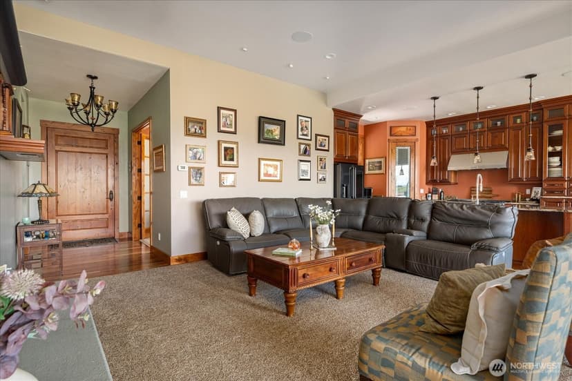 Property photo for 4764 Black Walnut Terrace, Clinton photo 9