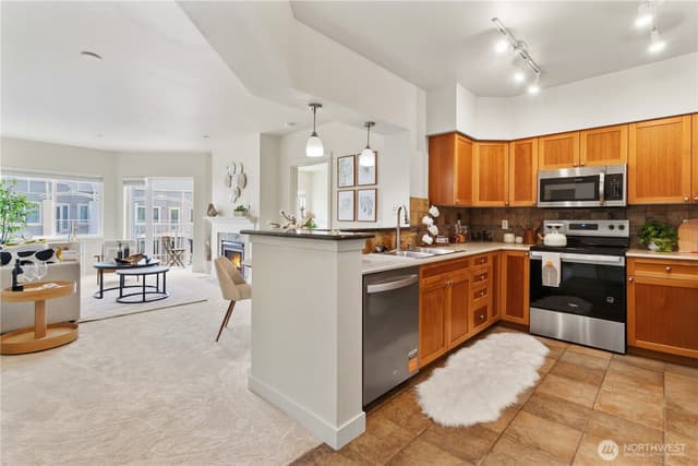 Property photo for 1545 NW 57th St #611, Seattle photo 3