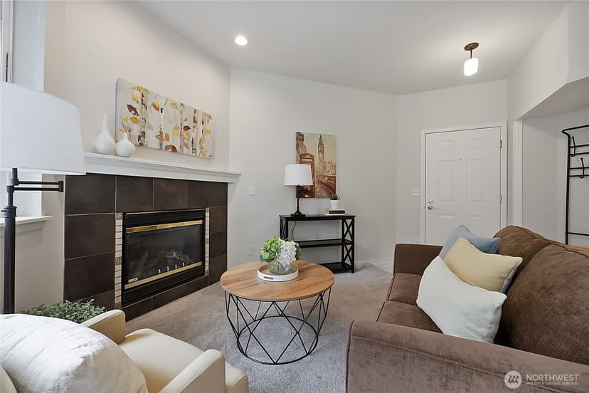 Property photo for 13000 Admiralty Way #A303, Everett photo 6
