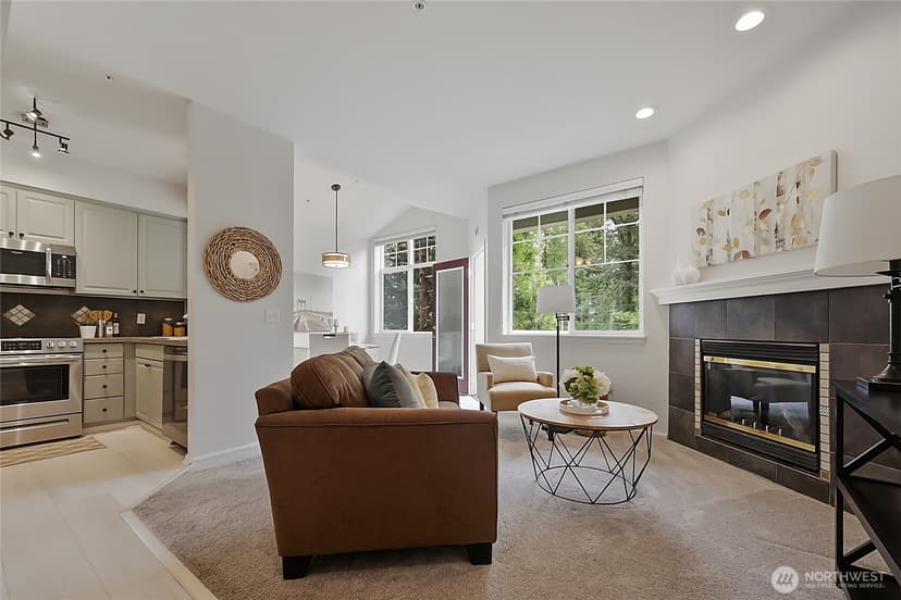 Property photo for 13000 Admiralty Way #A303, Everett photo 7