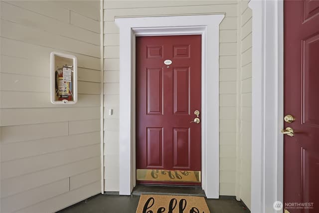 Property photo for 13000 Admiralty Way #A303, Everett photo 4