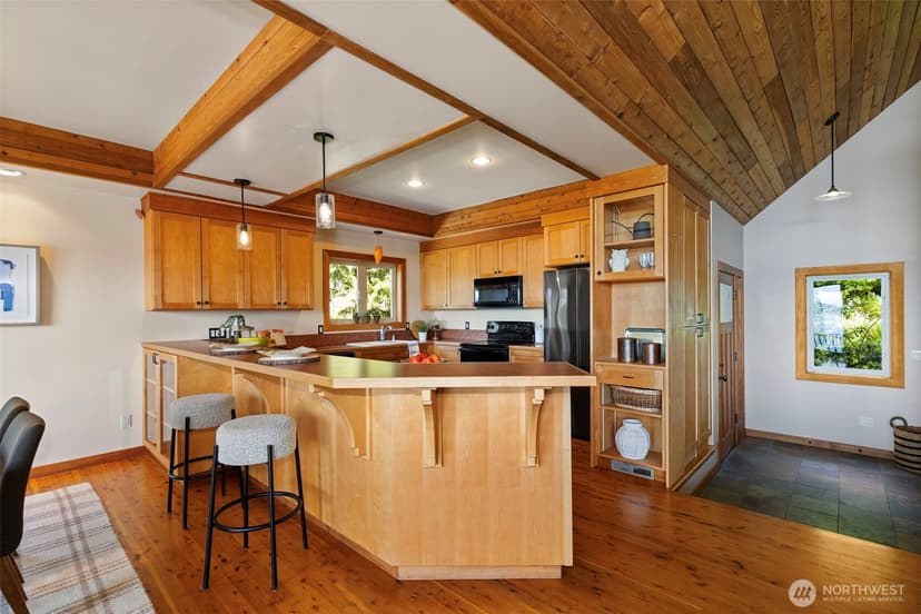 Property photo for 30050 Scenic Drive NE, Poulsbo photo 15