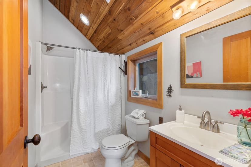 Property photo for 30050 Scenic Drive NE, Poulsbo photo 33