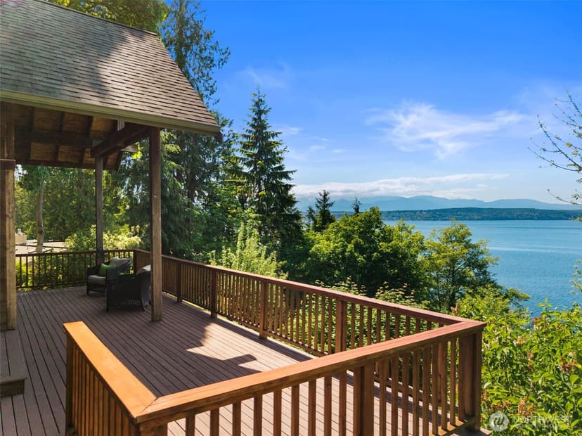 Property photo for 30050 Scenic Drive NE, Poulsbo photo 3