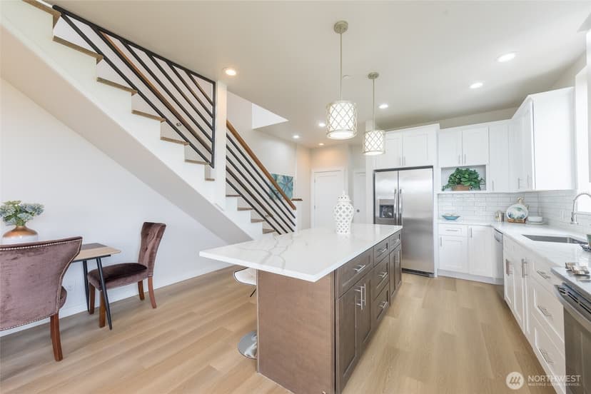 Property photo for 1019 Sturgus Avenue S #B, Seattle photo 10