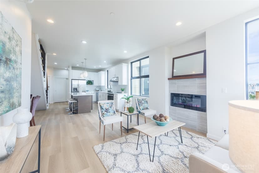 Property photo for 1019 Sturgus Avenue S #B, Seattle photo 8