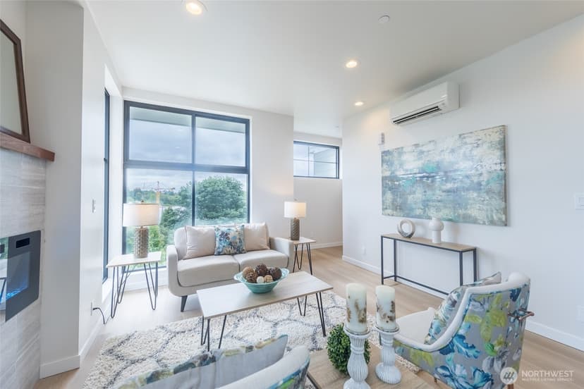 Property photo for 1019 Sturgus Avenue S #B, Seattle photo 7
