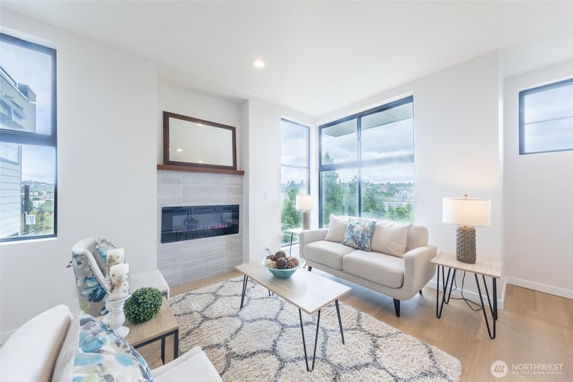 Property photo for 1019 Sturgus Avenue S #B, Seattle photo 6