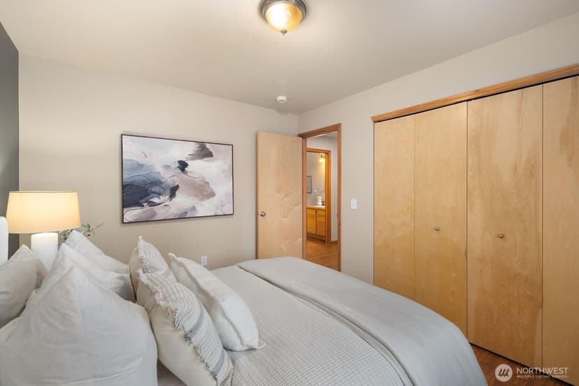Property photo for 10717 Phinney Avenue N, Seattle photo 22