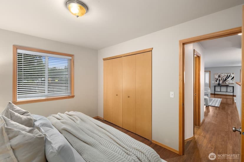 Property photo for 10717 Phinney Avenue N, Seattle photo 17