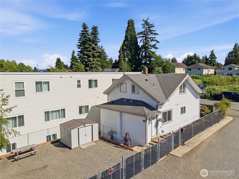 Property photo for 11546 85th Avenue S, Seattle photo 4