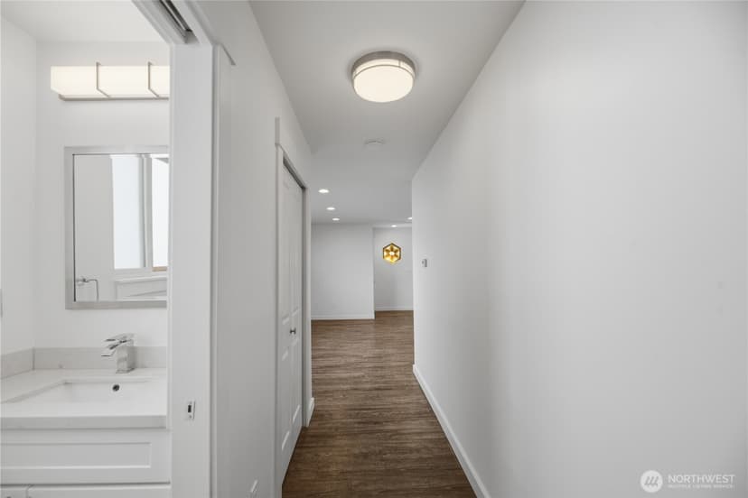 Property photo for 11546 85th Avenue S, Seattle photo 13