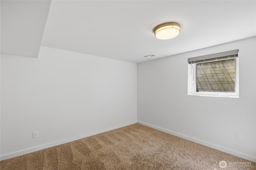 Property photo for 11546 85th Avenue S, Seattle photo 27
