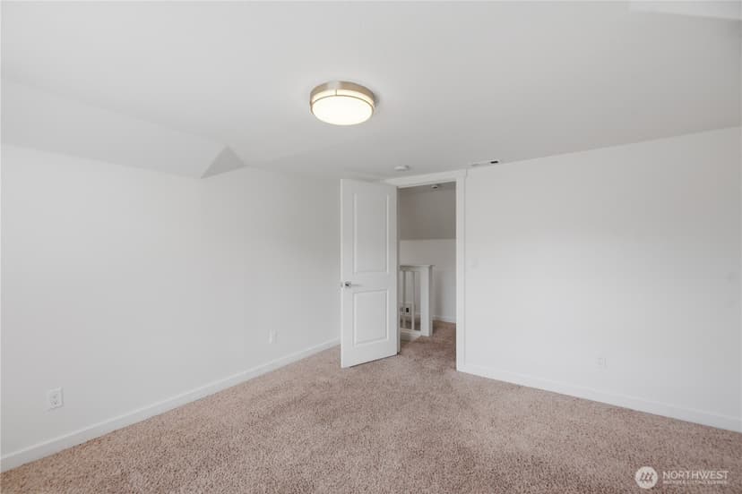 Property photo for 11546 85th Avenue S, Seattle photo 23