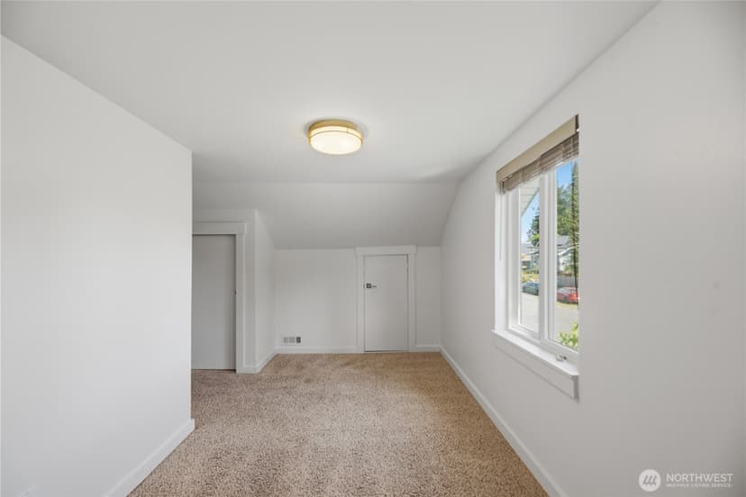 Property photo for 11546 85th Avenue S, Seattle photo 21