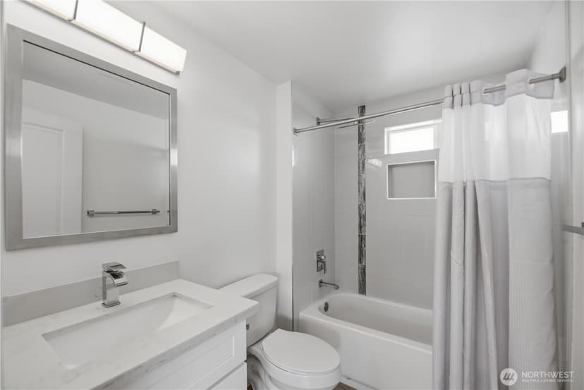 Property photo for 11546 85th Avenue S, Seattle photo 18