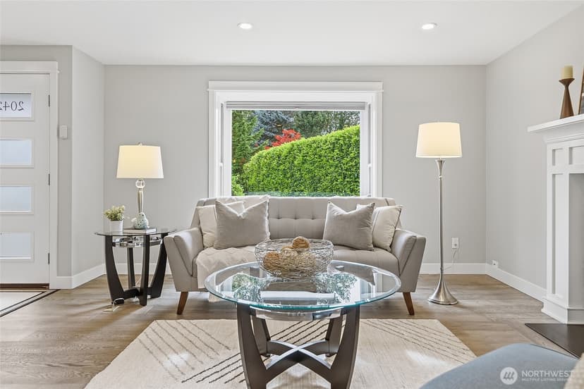 Property photo for 20426 73rd Place NE, Kenmore photo 8