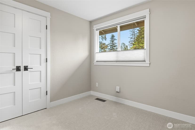 Property photo for 20426 73rd Place NE, Kenmore photo 27
