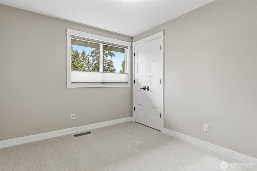Property photo for 20426 73rd Place NE, Kenmore photo 26