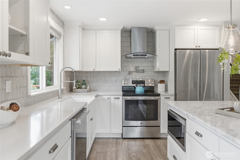 Property photo for 20426 73rd Place NE, Kenmore photo 19