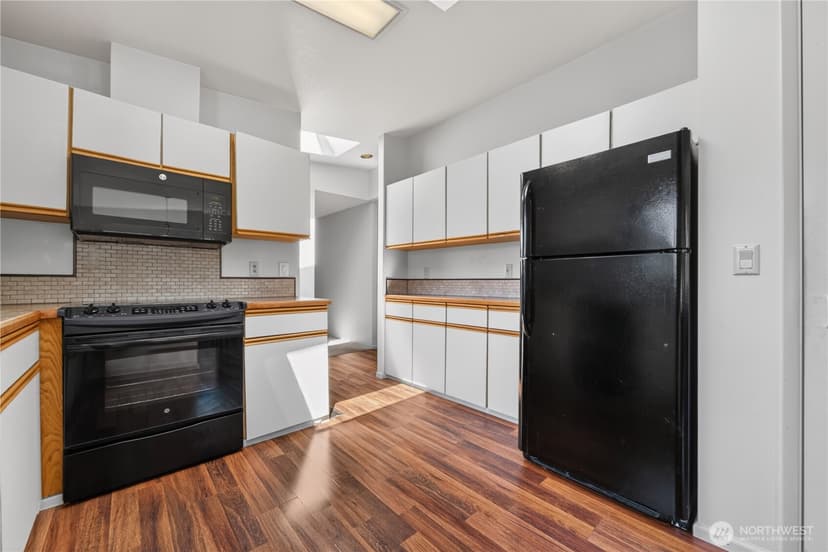 Property photo for 24030 10th Place W, Bothell photo 6