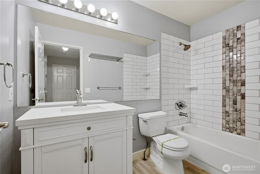 Property photo for 25235 SE Klahanie blvd #C303, Sammamish photo 7