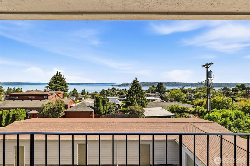 Property photo for 1115 N I Street #204, Tacoma photo 13