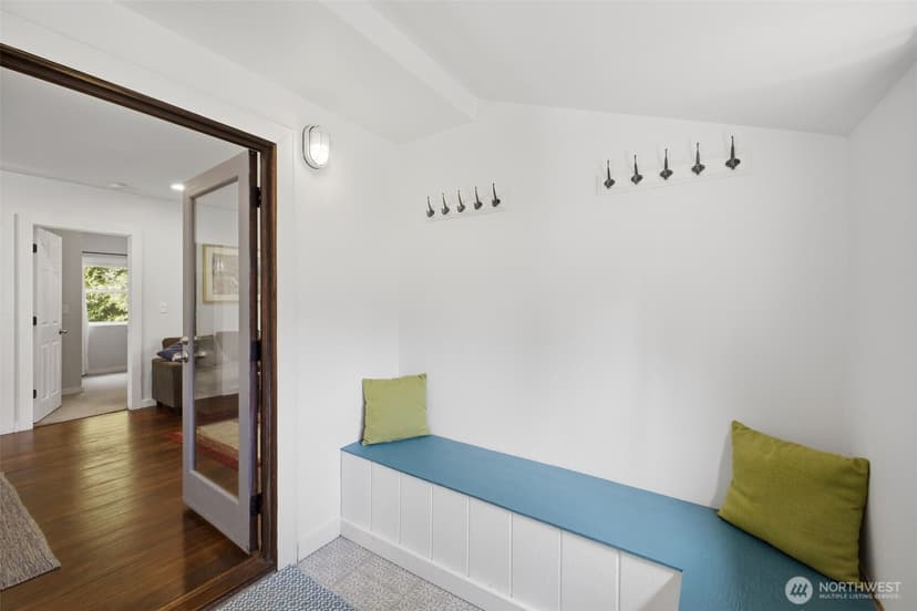 Property photo for 5524 S Leo Street, Seattle photo 2