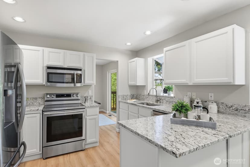 Property photo for 8128 NE 161st Place, Kenmore photo 8