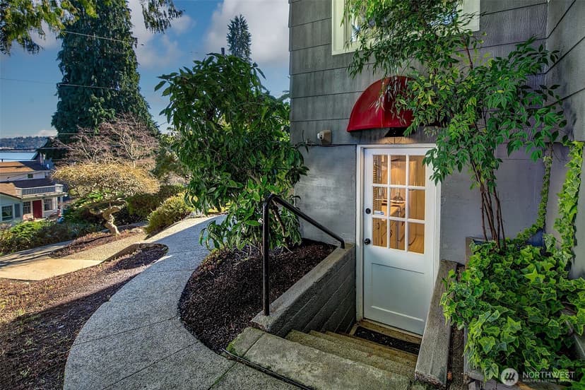 Property photo for 707 Lake Washington Boulevard S, Seattle photo 23